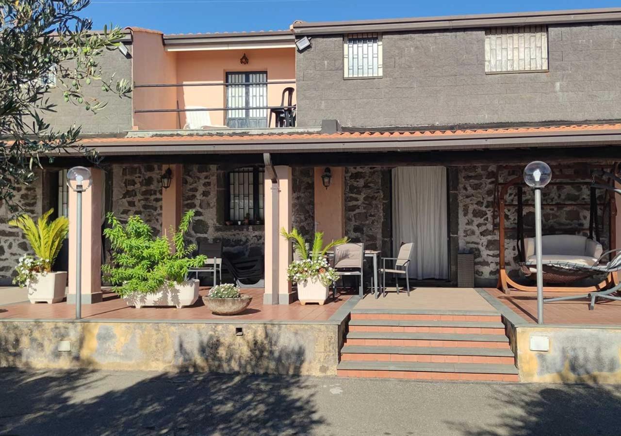 Peri Peri Etna Guest House Montargano Dış mekan fotoğraf