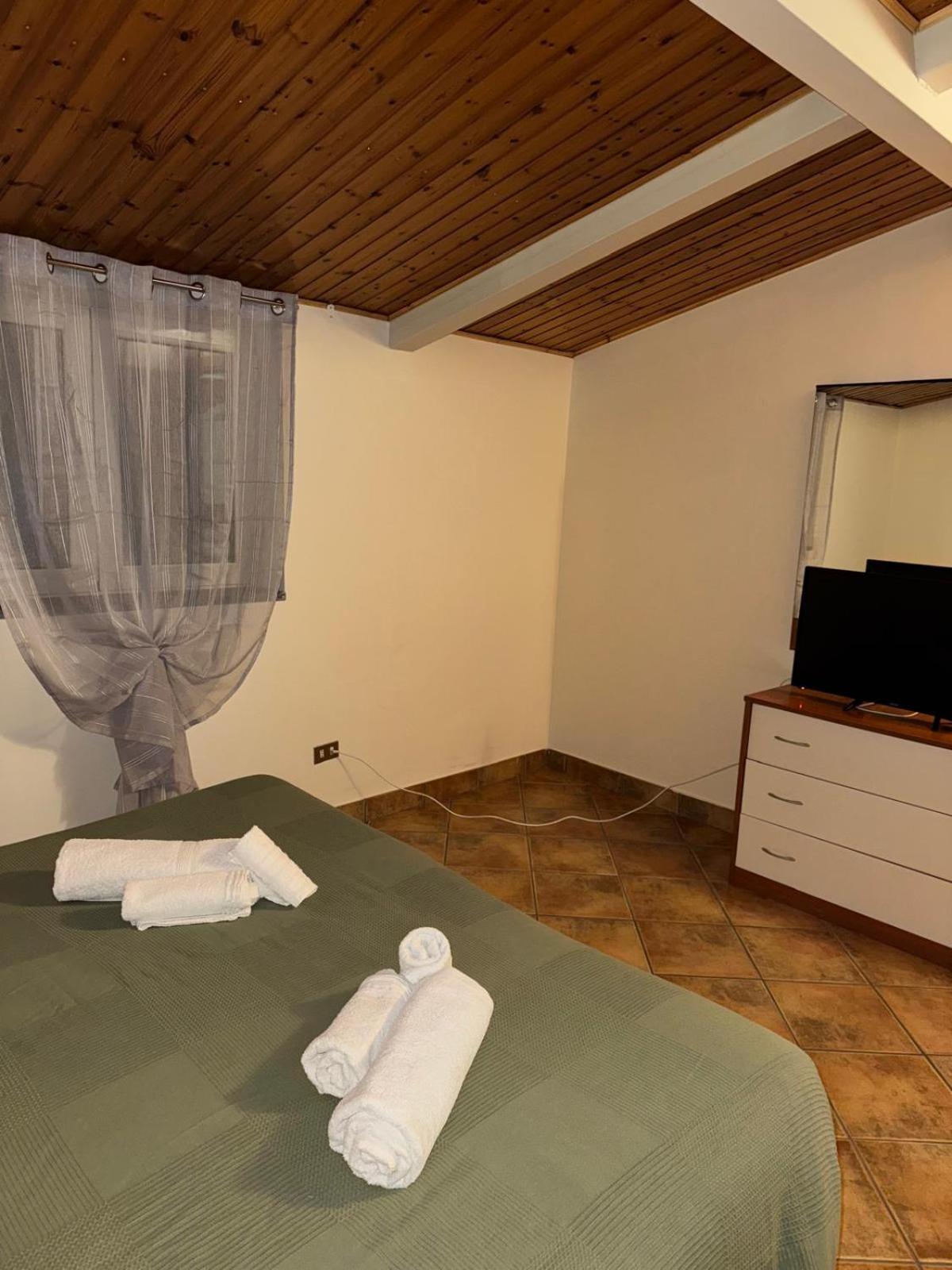 Peri Peri Etna Guest House Montargano Dış mekan fotoğraf